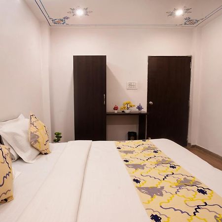 Tripli Hotels Arunoday Palace أُودايبور المظهر الخارجي الصورة