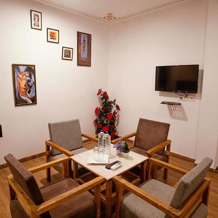 Tripli Hotels Arunoday Palace أُودايبور المظهر الخارجي الصورة