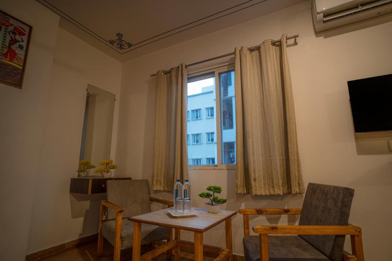 Tripli Hotels Arunoday Palace أُودايبور المظهر الخارجي الصورة