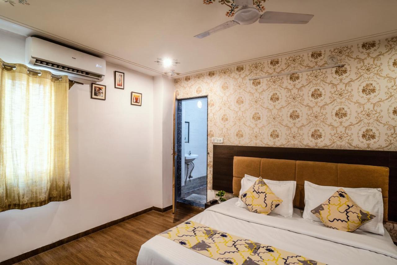 Tripli Hotels Arunoday Palace أُودايبور المظهر الخارجي الصورة