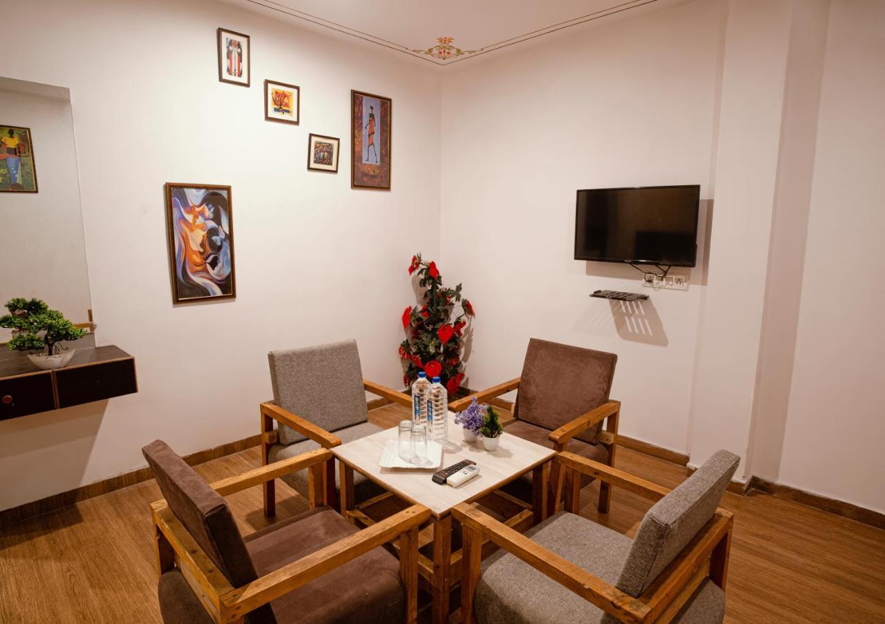 Tripli Hotels Arunoday Palace أُودايبور المظهر الخارجي الصورة