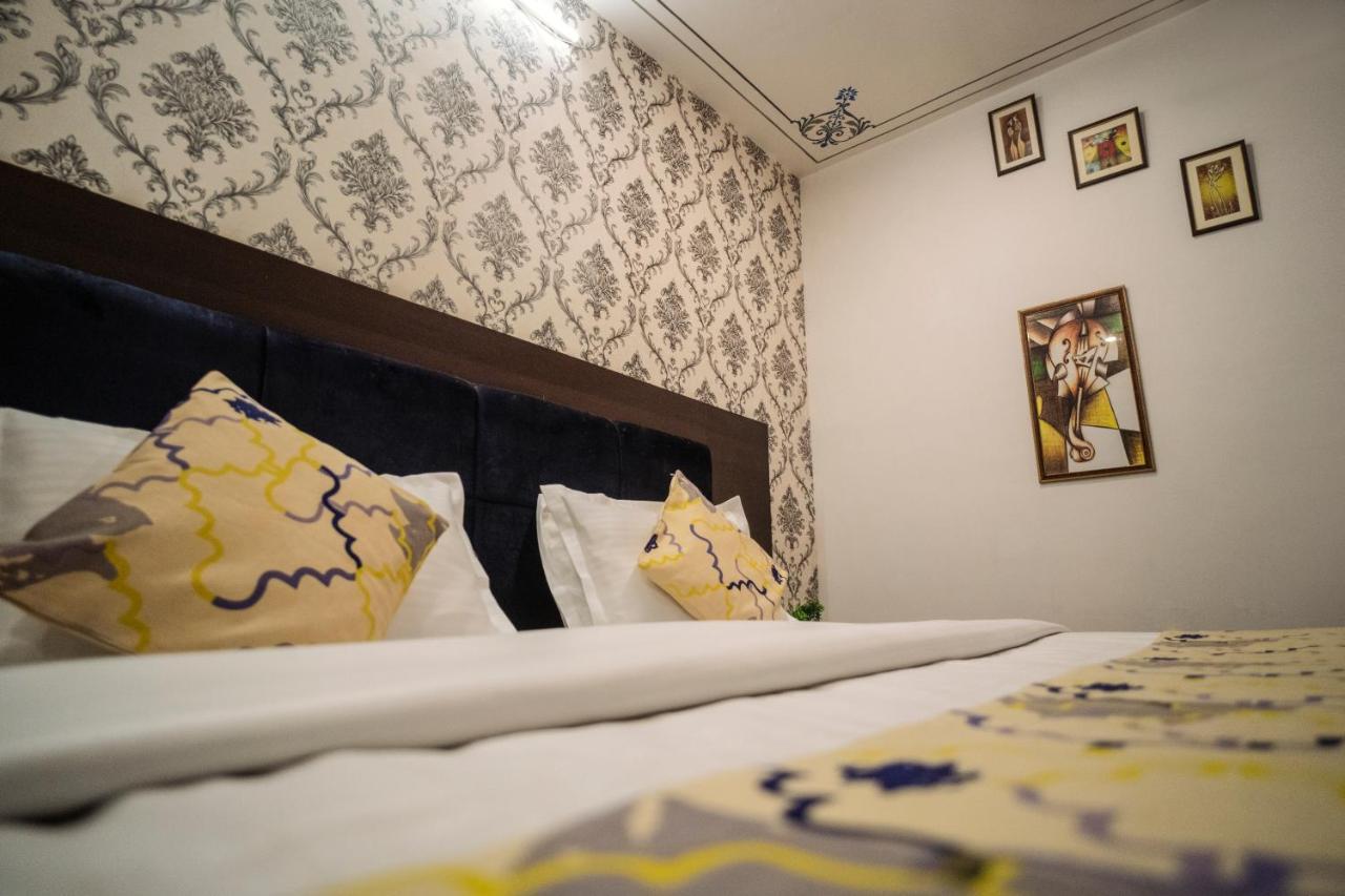 Tripli Hotels Arunoday Palace أُودايبور المظهر الخارجي الصورة