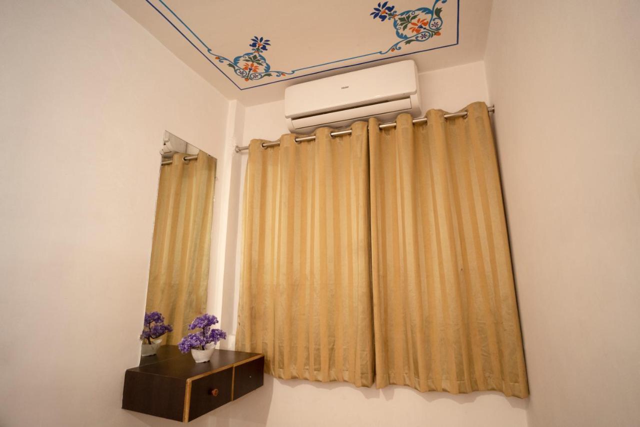 Tripli Hotels Arunoday Palace أُودايبور المظهر الخارجي الصورة