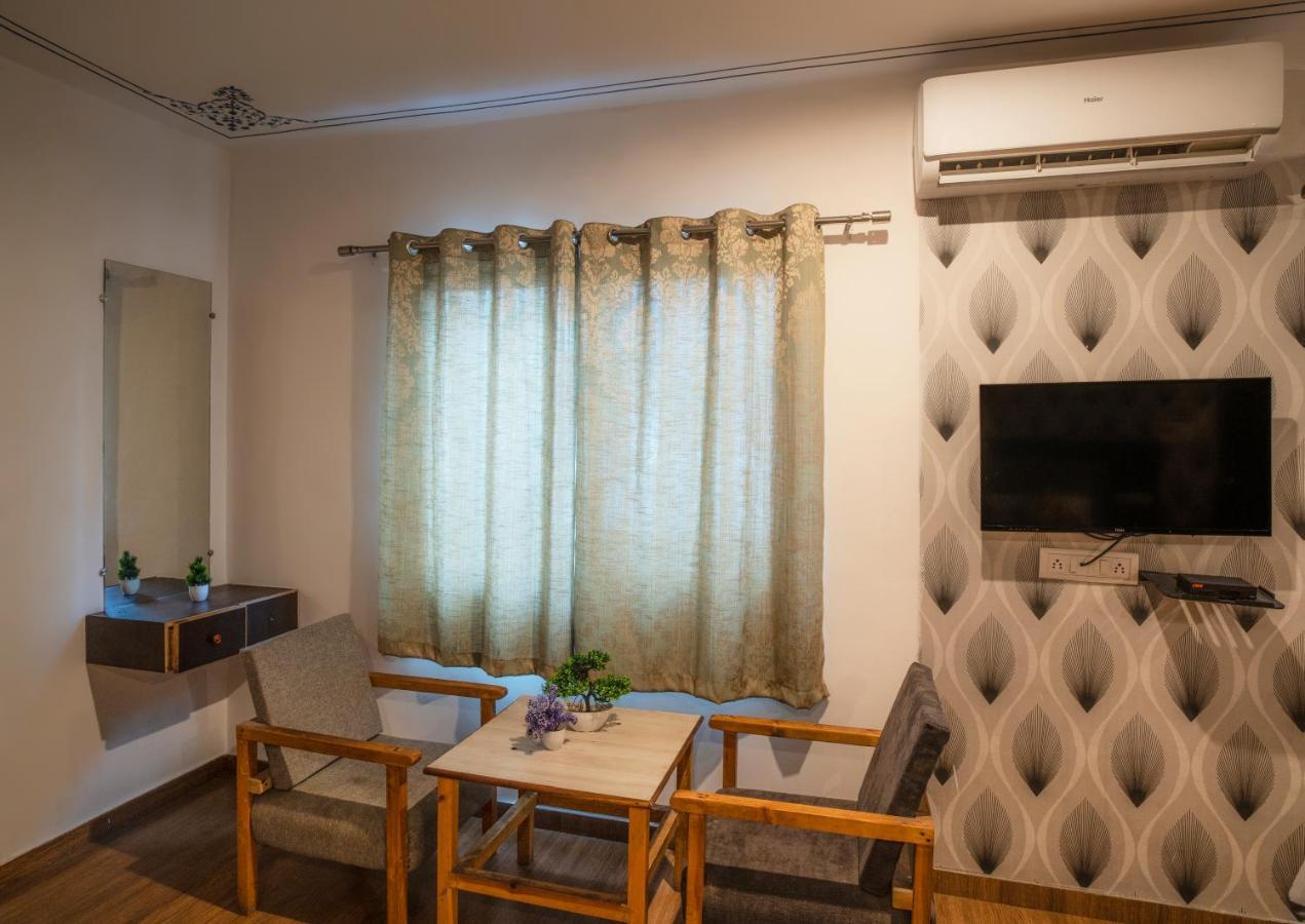 Tripli Hotels Arunoday Palace أُودايبور المظهر الخارجي الصورة